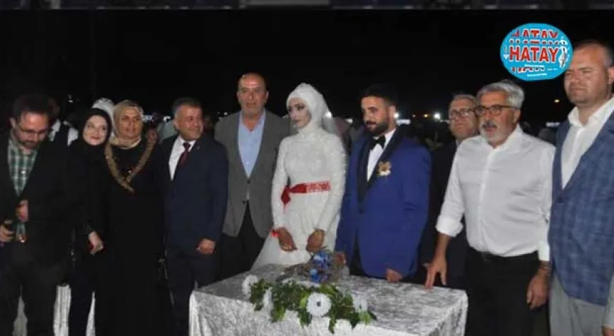 100 çift dünyaevine girdi