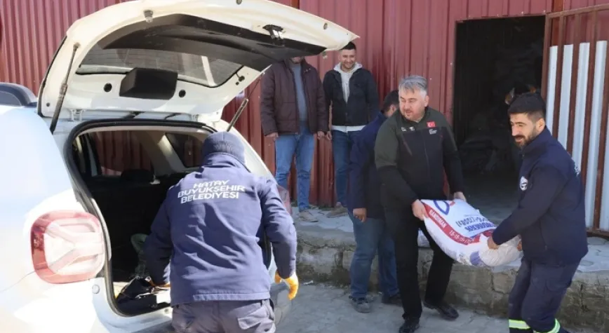 2 Bin 613 Üreticiye Toplam 460 Ton Gübre Dağıtıldı