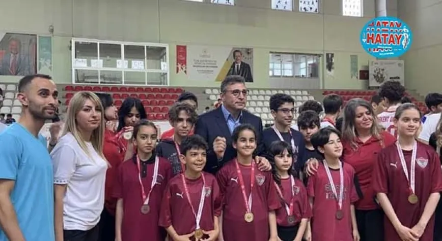 23 NİSAN SPORTİF BAŞARILAR ÖDÜLLENDİRİLDİ