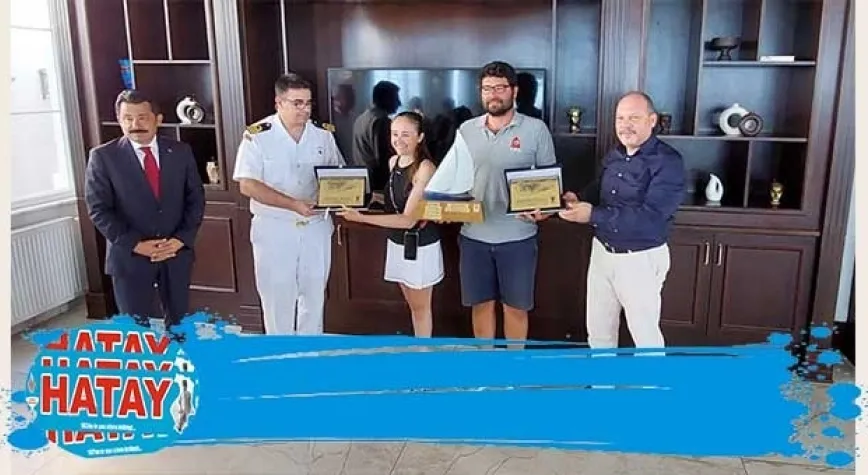 4 denizi 11 günde geçerek Türkiye rekoru kırdılar