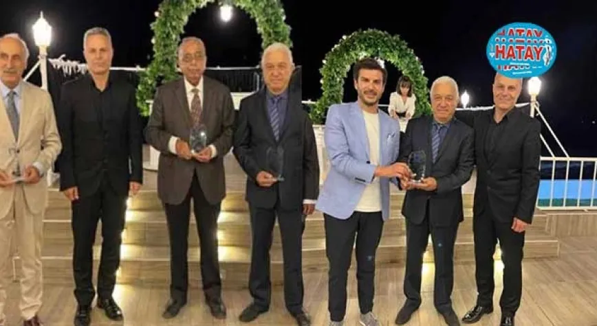 50 YILLIK MİMARLARA PLAKET