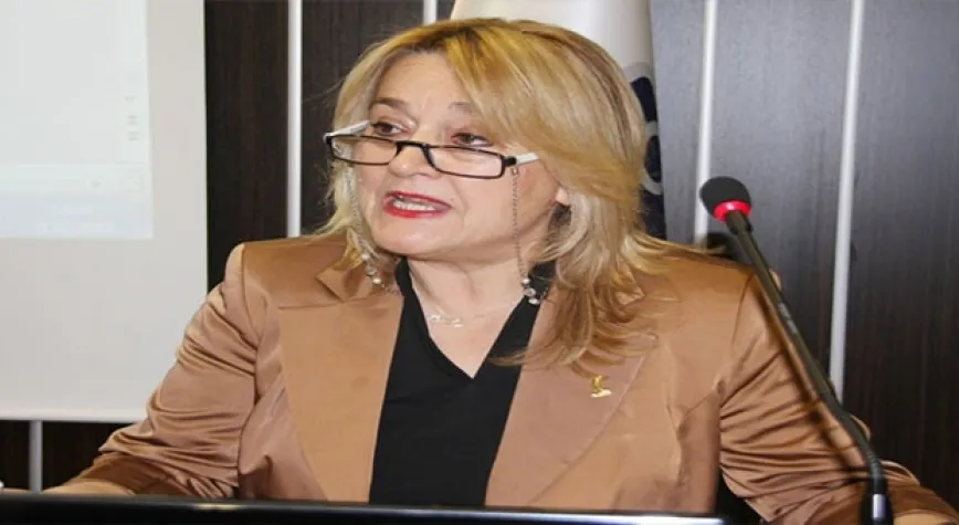 6’LI MASADAN KARARLI DURUŞ BEKLİYORUZ