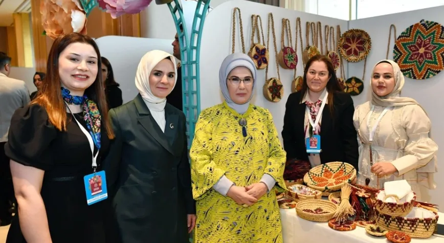 Adem Cemre Çarşısı Etkinliğine Katıldı
