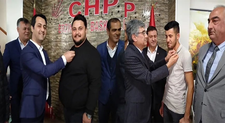 ADIM ADIM İKTİDARA YÜRÜYORUZ