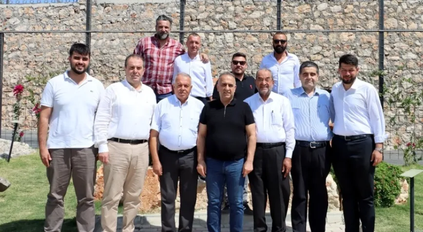 Adnan Hoca;Rıfat Sarı Bu Memleket İçin Büyük Şans