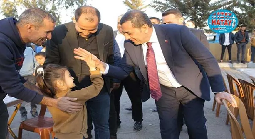 AHMET SALMAN YUMUŞAK’A SEVGİ SELİ