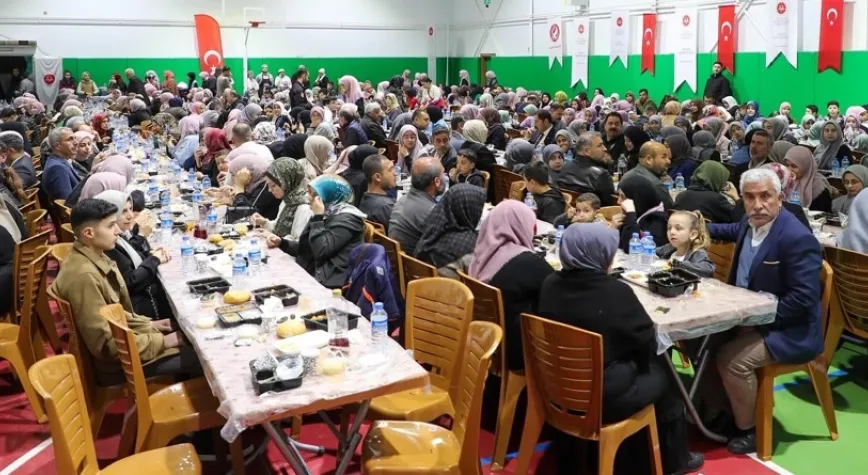 Aile, İnsanın Yüreğinde Hissettiği Sıcaklıktır