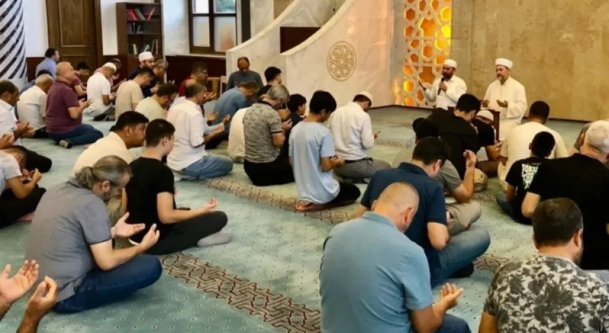 Aileler Sabah Namazında Buluştu