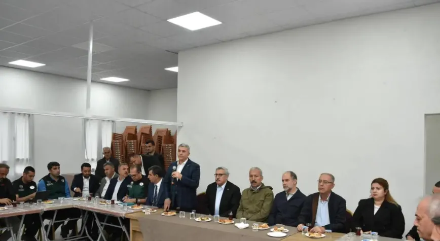 AK Parti Heyeti Hatay Narlıca’da Sel Bölgesinde İncelemelerde Bulundu