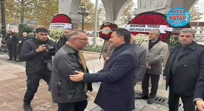 Ali Babacan'ın annesi, son yolculuğuna uğurlandı