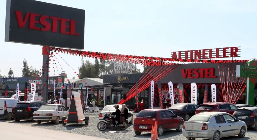 Altıneller Vestel, Defne Mağazasını Görkemli Bir Törenle Açtı
