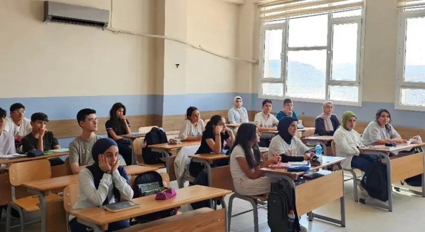 Altınözü Fen Lisesi eğitim öğretime başladı