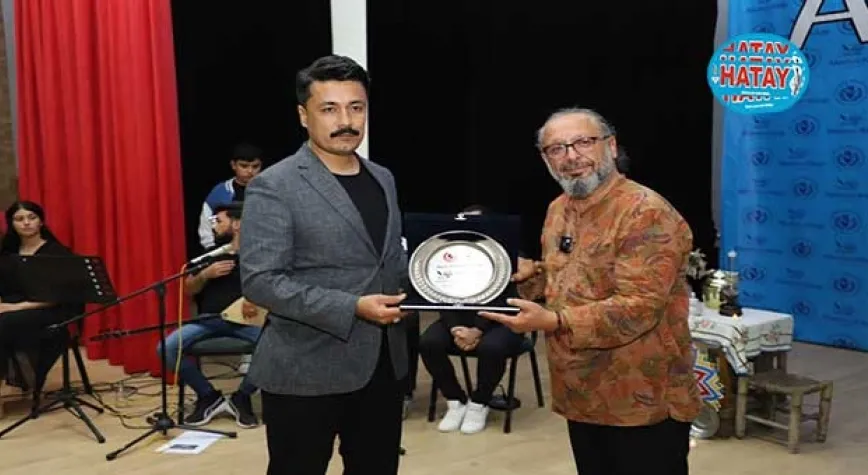 ALTINÖZÜ’NDE AŞIK VEYSEL ANILDI