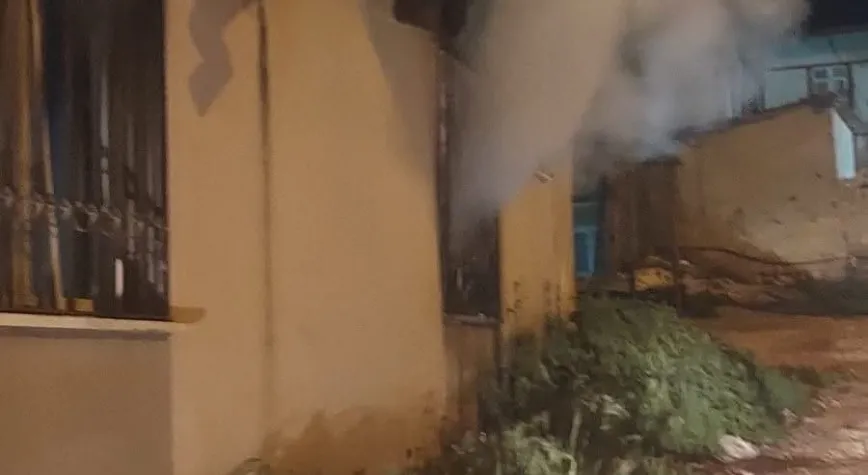 Altınözü’nde Ev Yangını Kısa Sürede Söndürüldü