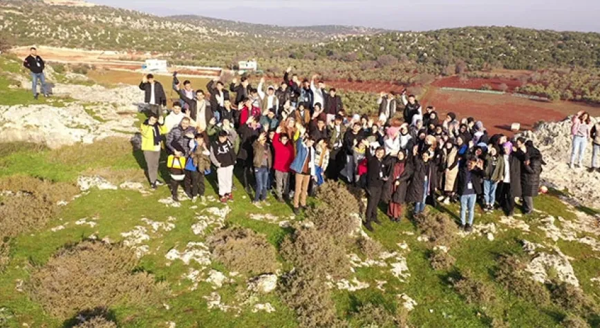 Altınözü’nde Gençler Doğa Yürüyüşünde Buluştu