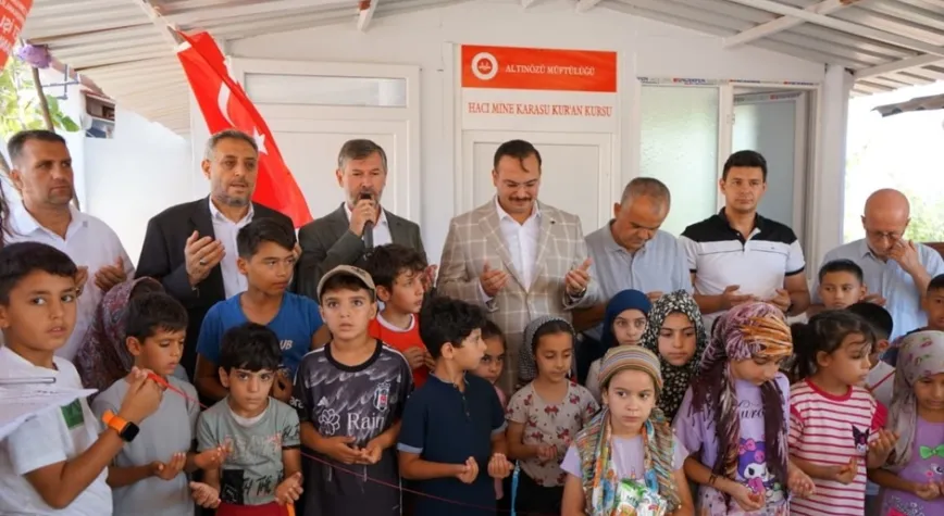 Altınözü’nde Hacı Mine Karasu Kur’an Kursu Dualarla Açıldı