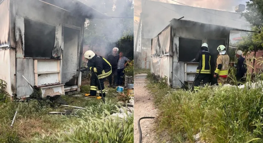 Altınözü’nde Yangın Çıkan Konteyner Kullanılamaz Hale Geldi