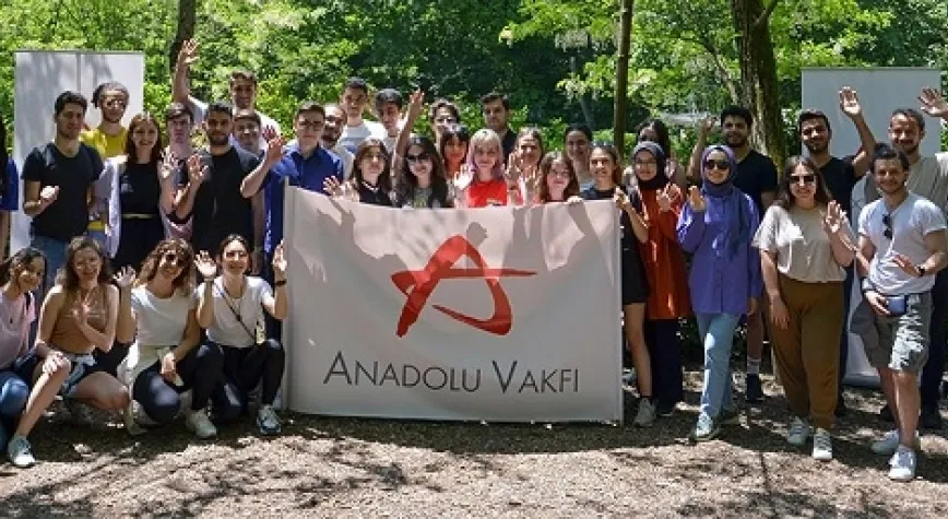 Anadolu Vakfı Burs Programı Başvuruları Başladı!