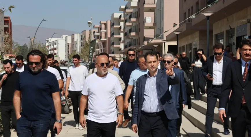 Antakya Atatürk Caddesi İçin Açık AVM Modeli Masaya Yatırıldı