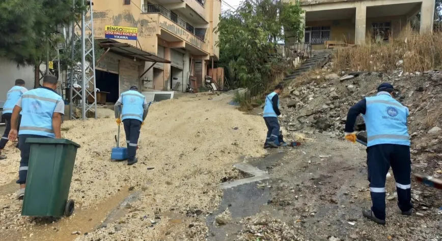 Antakya Belediyesi Ekipleri Yağış Sonrası Sahada