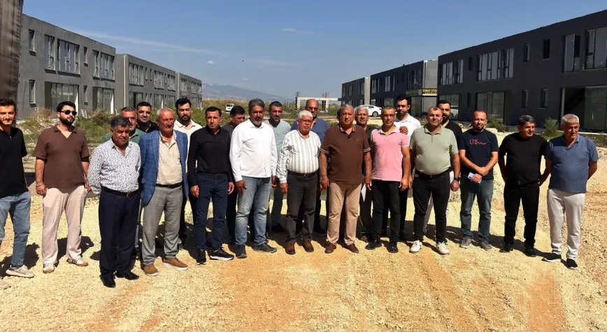 Antakya Oto Galericiler Sitesi’nde Yol Bekleyişi Sürüyor