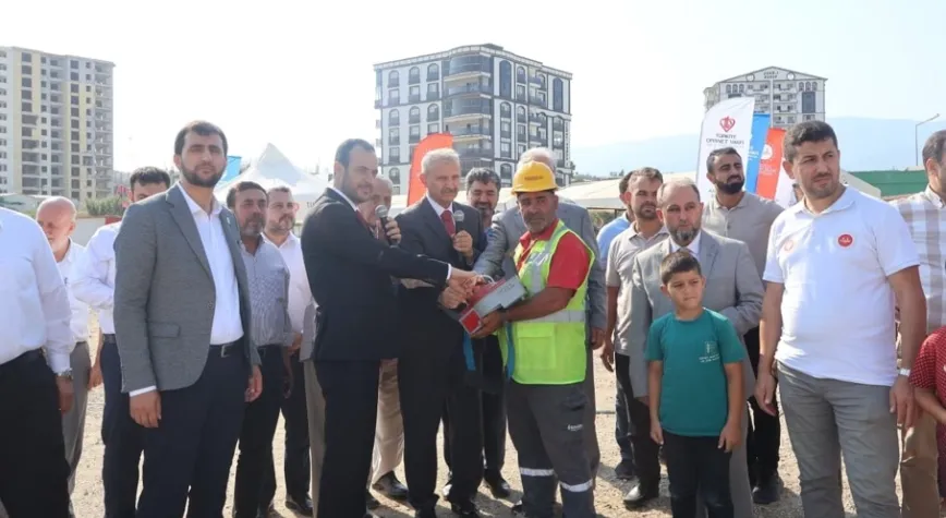 Antakya Otogar Camii'nin Temeli Dualarla Atıldı