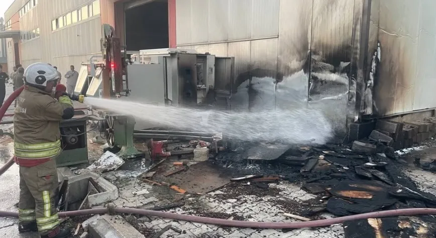 Antakya’da Mobilya Atölyesinde Yangın Paniği