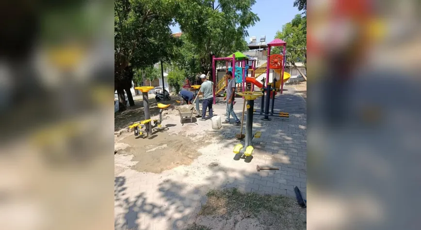 Antakya’da Parklarda Bakım Çalışmaları Sürüyor