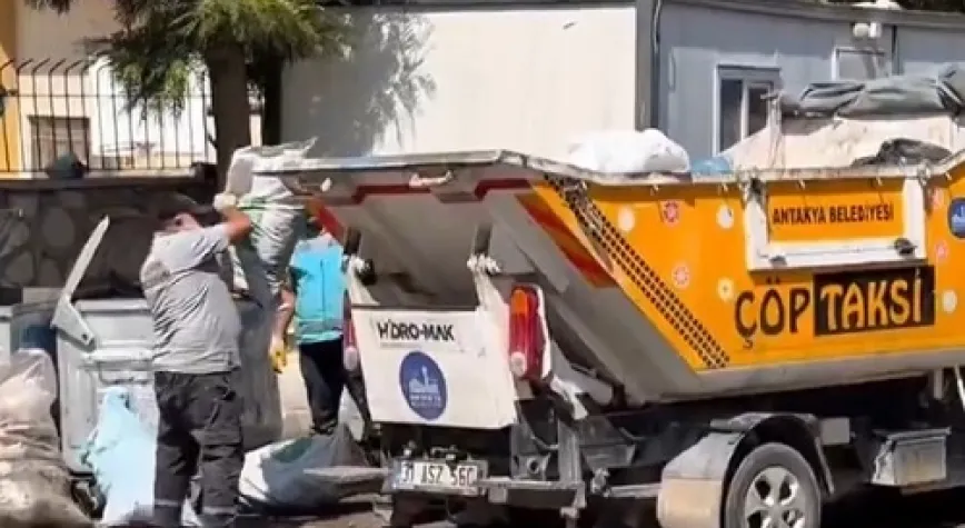 Antakya’da Temizlik Çalışmaları Devam Ediyor