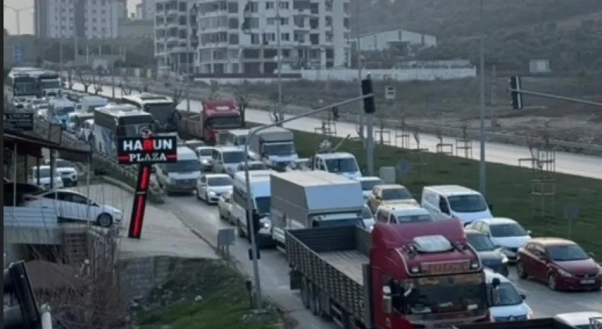 Antakya'da Trafik Akşam Saatlerinde Tehlike Saçıyor!