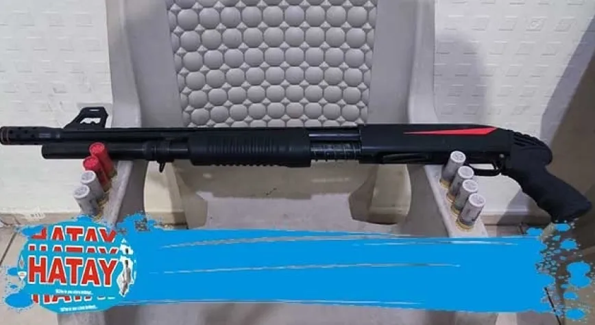Arabadan tabanca ve tüfek çıktı