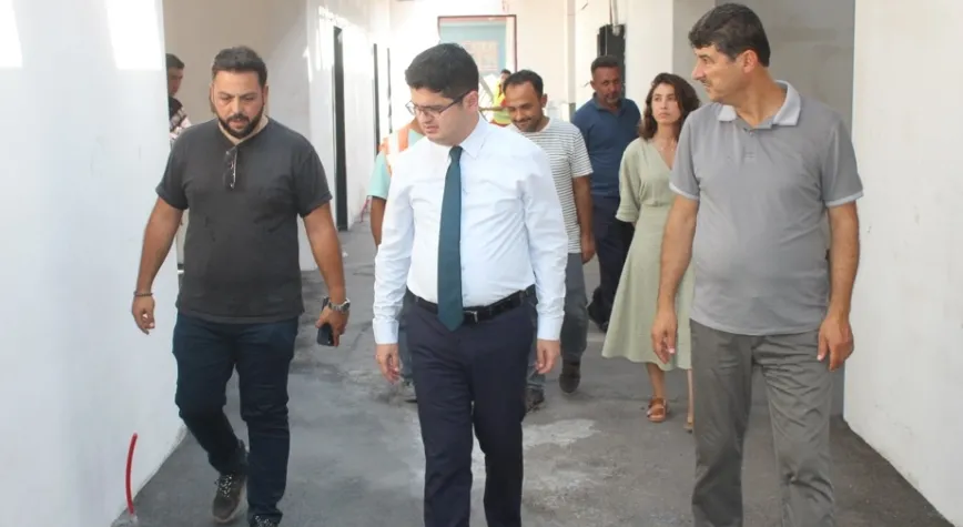 Arsuz Kaymakamı Eroğlu'ndan Yapımı Süren Okul İnşaatlarına Ziyaret