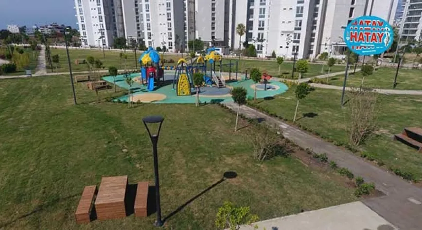 ARSUZ PARKINA KAVUŞUYOR
