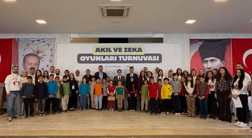 Arsuz’da Akıl ve Zeka Oyunları Turnuvası Başladı