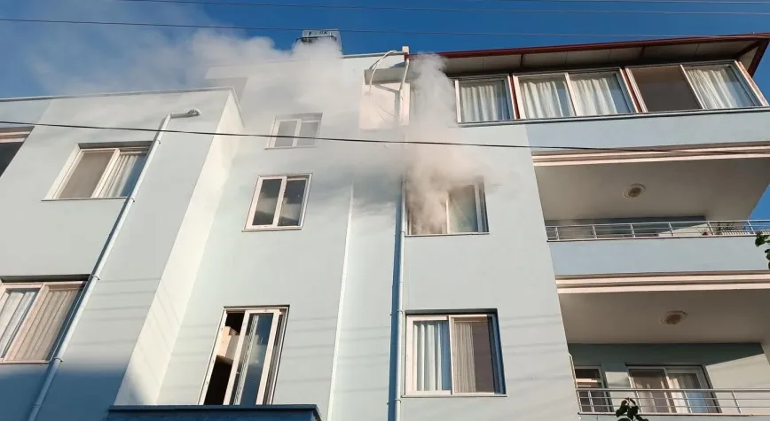 Arsuz’da Apartman Dairesinde Yangın Paniği