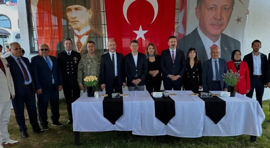 Arsuz’da Bayramlaşma Sevinci