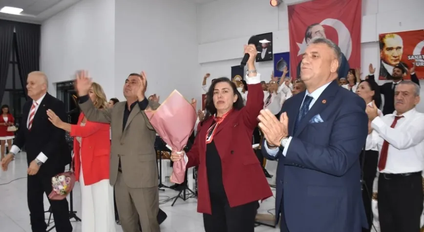 Atatürk’ün Sevdiği Şarkılarla coştular
