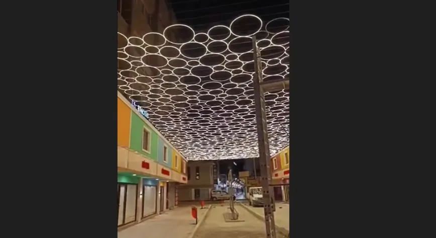 Ayakkabıcılar Çarşısında Işıklı Dokunuşlar