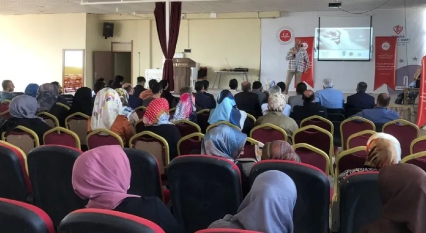 BAĞIMLILIKLA MÜCADELE SEMİNERİ