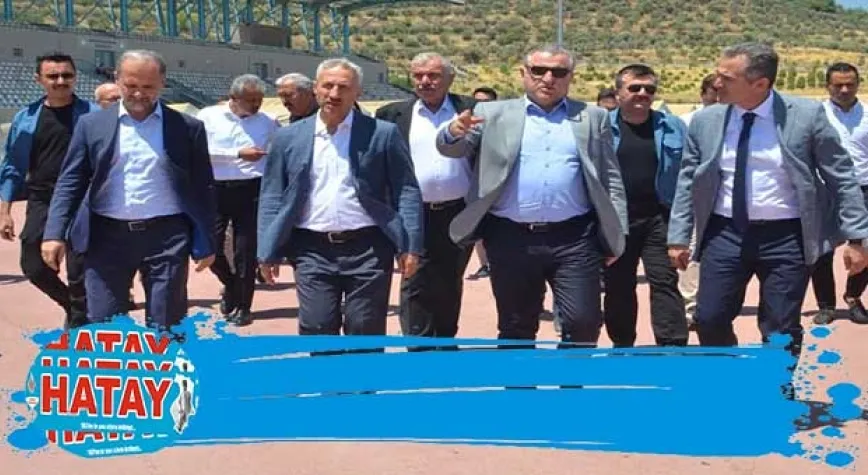 Bakan Bak MKÜ spor tesislerini gezdi