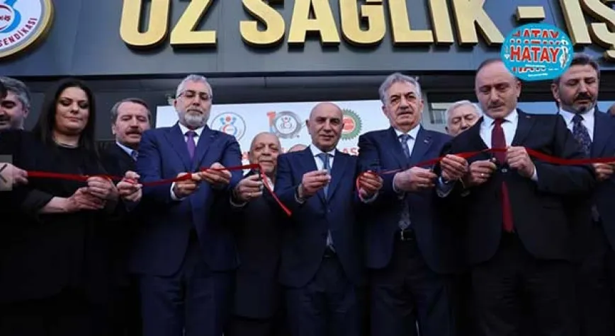 Bakan Işıkhan, Öz Sağlık-İş Sendikası Genel Merkez Açılış Töreni’ne Katıldı