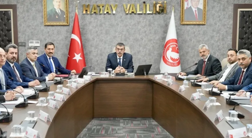 BAKAN TEKİN, HATAY İL EĞİTİM DEĞERLENDİRME TOPLANTISI'NA KATILDI