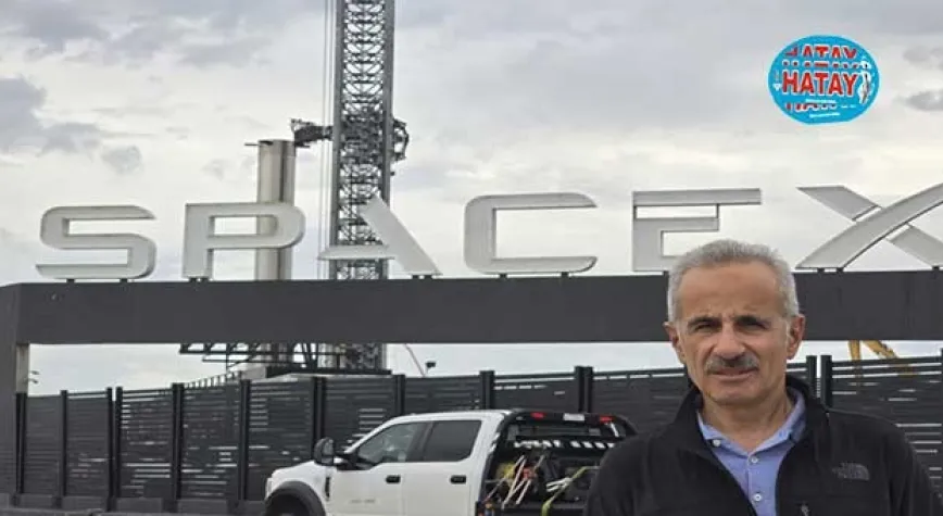 BAKAN URALOĞLU, SPACEX’İN TEKSAS’TAKİ ÜRETİM VE FIRLATMA TESİSİ’Nİ İNCELEDİ