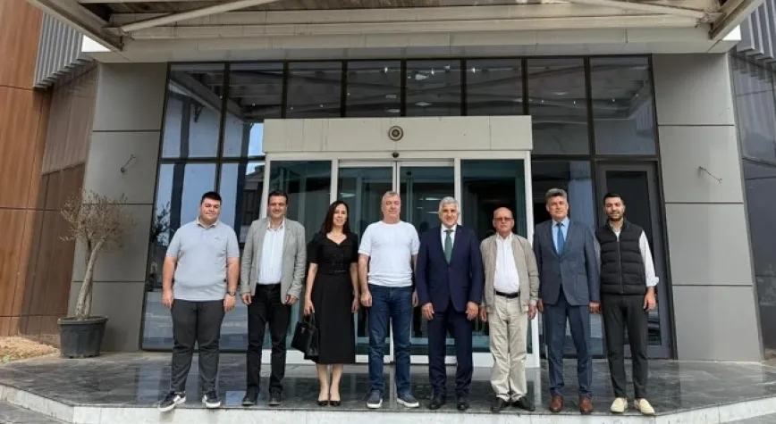 Bal, İşçilerle Bir Araya Geldi