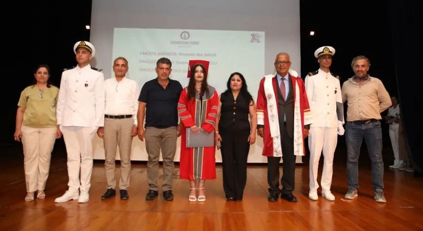 Barbaros Hayrettin Fakültesi’nde Mezuniyet Coşkusu