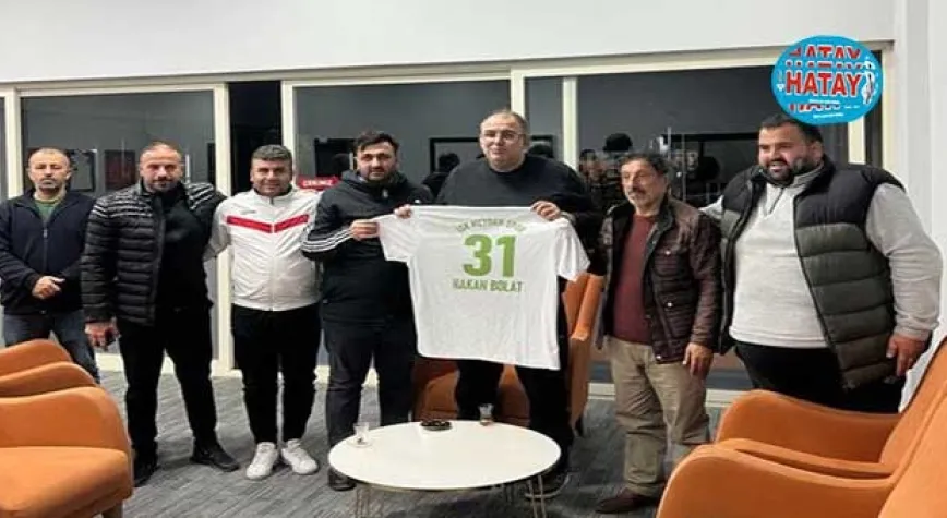 BAŞKAN BOLAT'A MEYDAN SPOR FORMASI