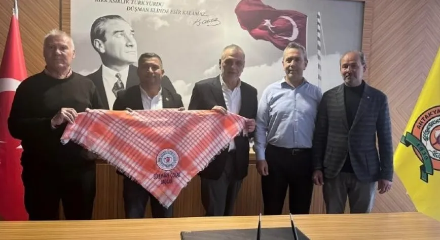 Başkan Çinçin Kırıkhan Heyetini Ağırladı