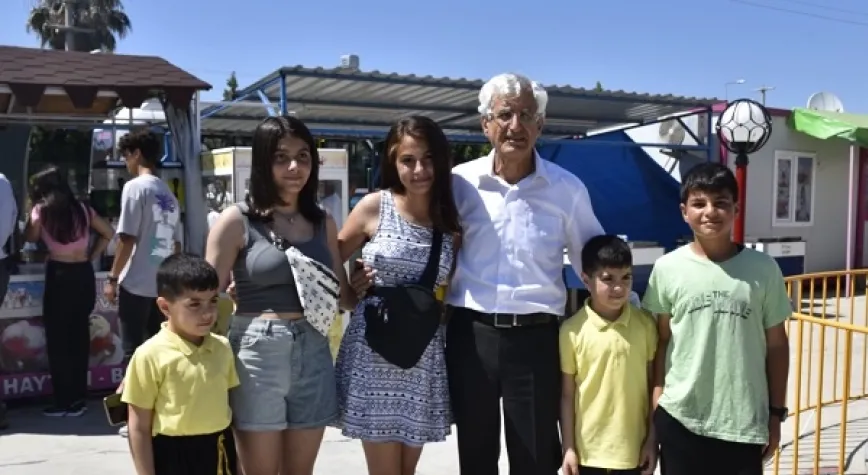 BAŞKAN GÜVEN’DEN KARNE HEDİYESİ
