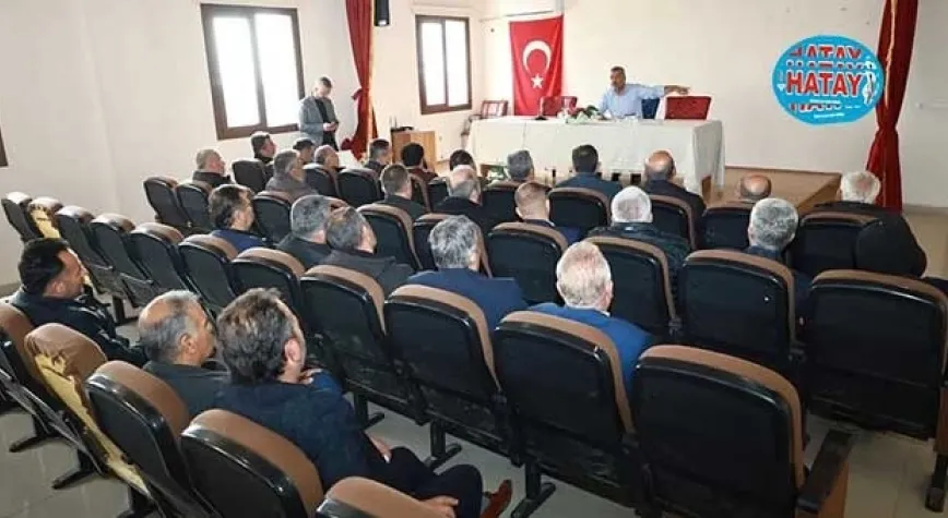 BAŞKAN KARATAŞ, MUHTARLARIN SORUNLARINI DİNLEDİ