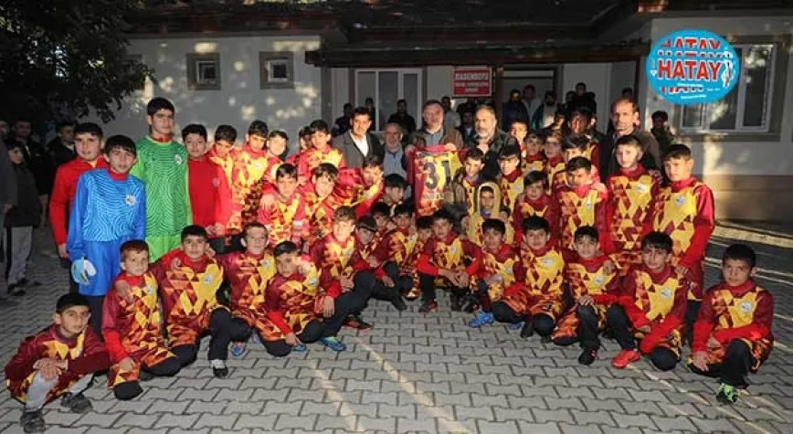Başkan Savaş Madenboyuspor Futbol Okulunda